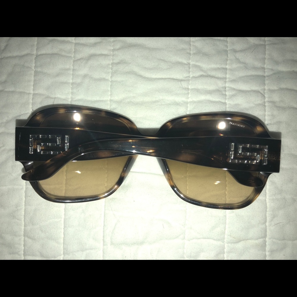 Versace sunglasses - Picture 3 of 7